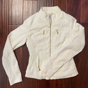 Guess White Front Zip Jacket with Subtle Patterned Detail Size M
